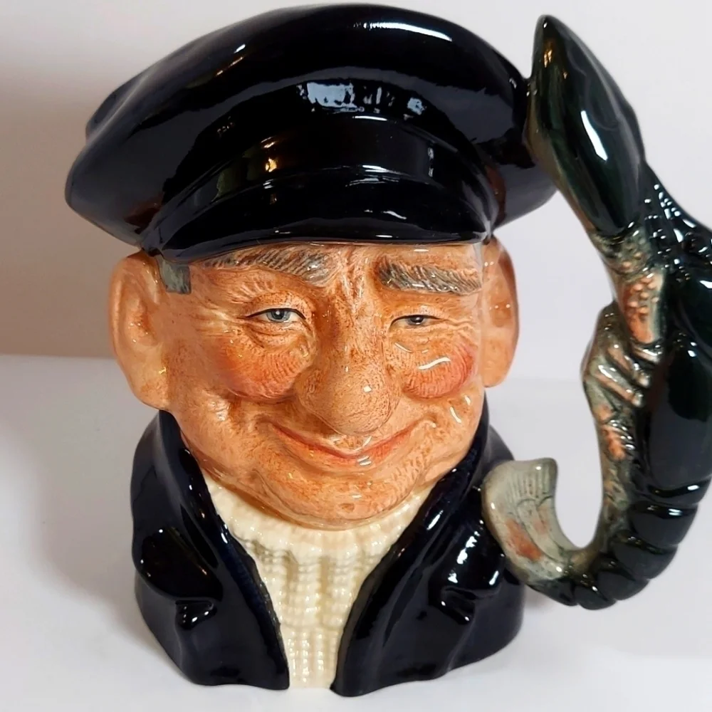 Large royal daulton Toby mug approximately 7